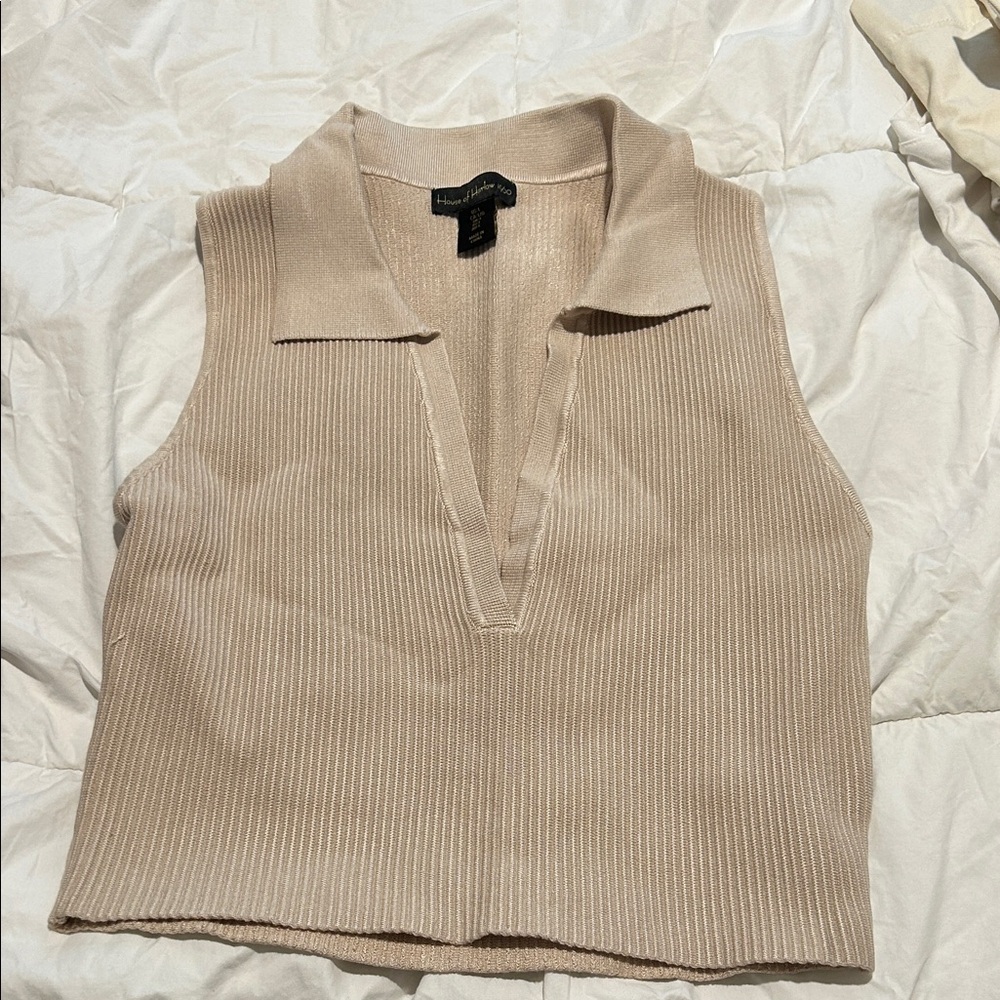 House of Harlow 1960 Cream Ribbed Collared V-Neck Tank